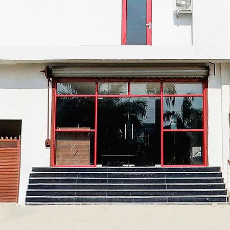 Hotel Super Townhouse Balua Road Pahadiya Waranasi Zewnętrze zdjęcie